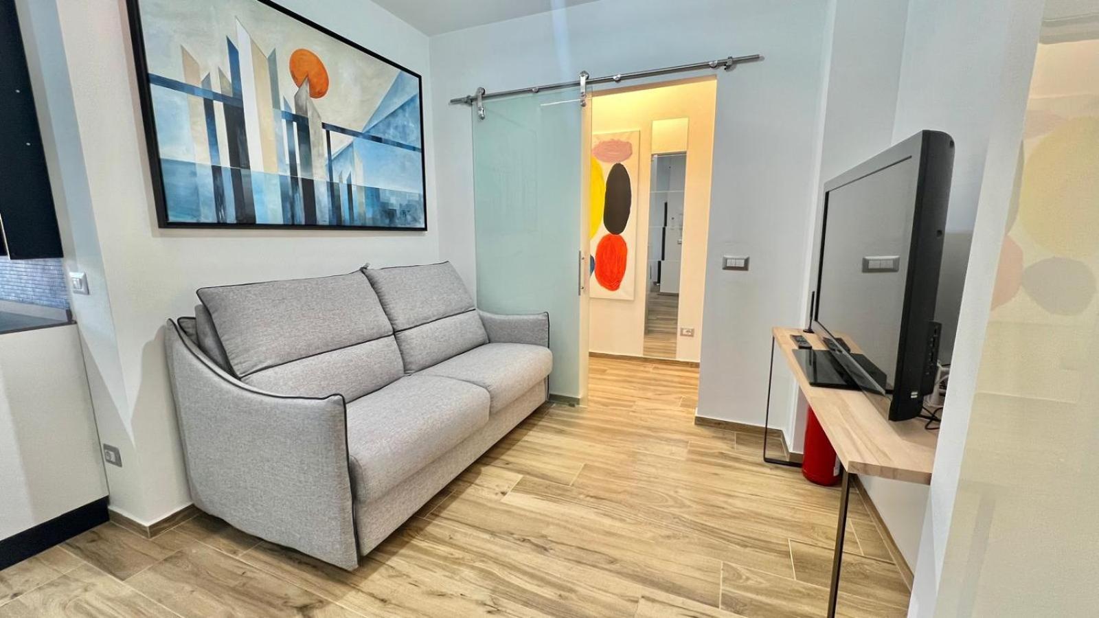 Torelli Home, Moderno E Confortevole, Nel Cuore Della Citta Di Milano, Con Balcone Vista Porta Garibaldi *