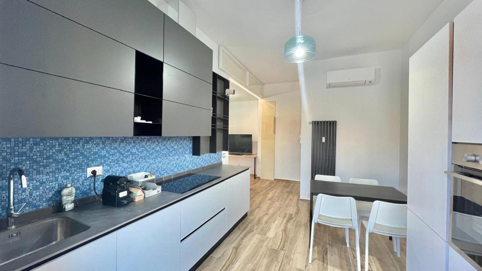 Torelli Home, Moderno E Confortevole, Nel Cuore Della Citta Di Milano, Con Balcone Vista Porta Garibaldi Milan
