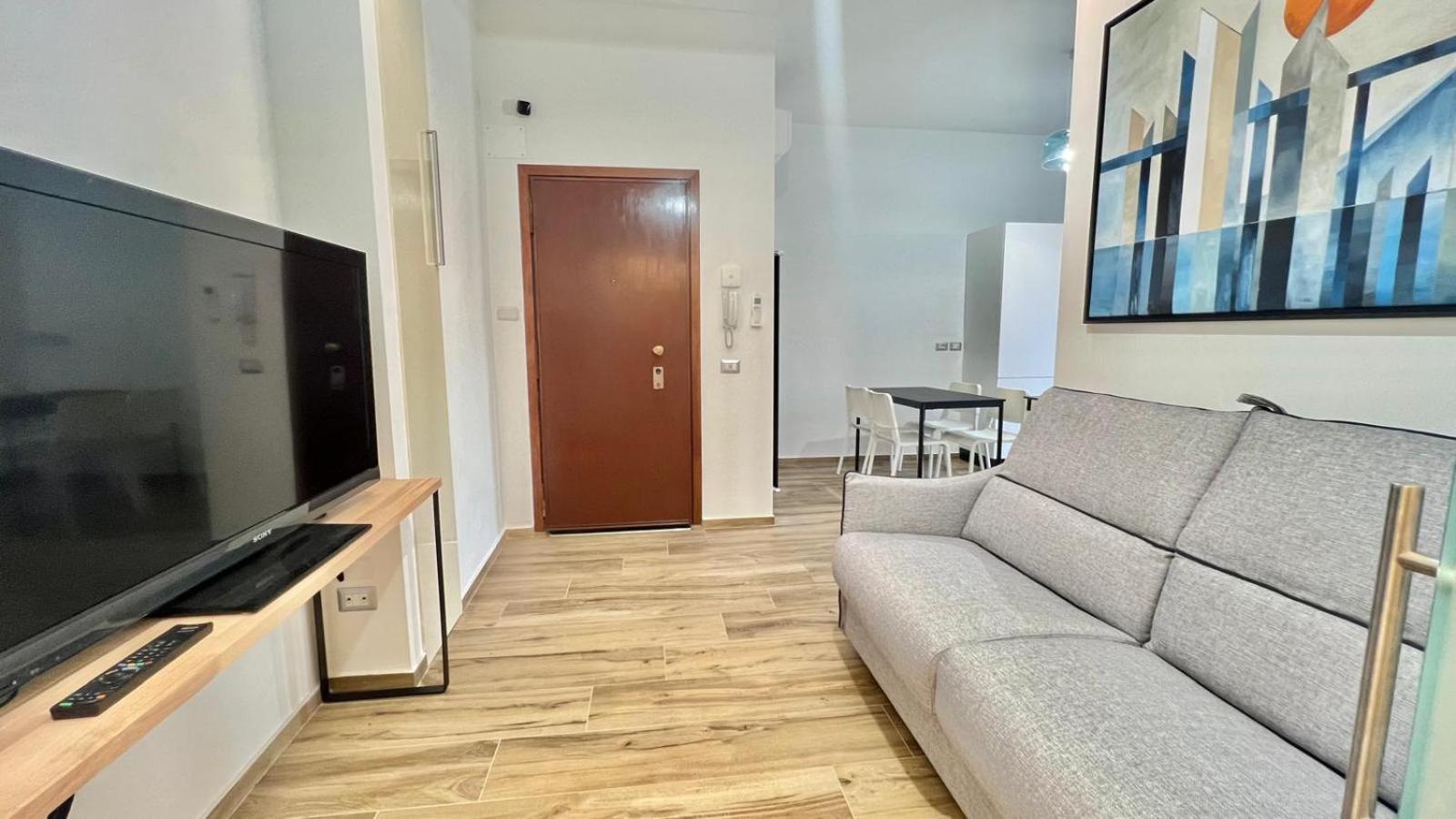 Torelli Home, Moderno E Confortevole, Nel Cuore Della Citta Di Milano, Con Balcone Vista Porta Garibaldi * Milan