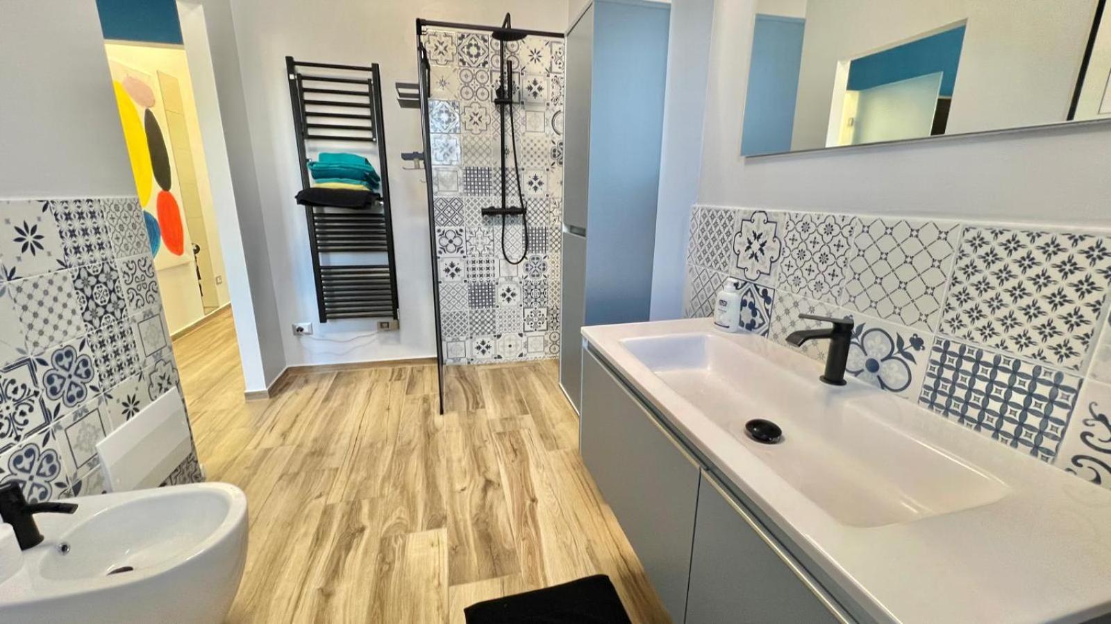 Torelli Home, Moderno E Confortevole, Nel Cuore Della Citta Di Milano, Con Balcone Vista Porta Garibaldi Appartement *