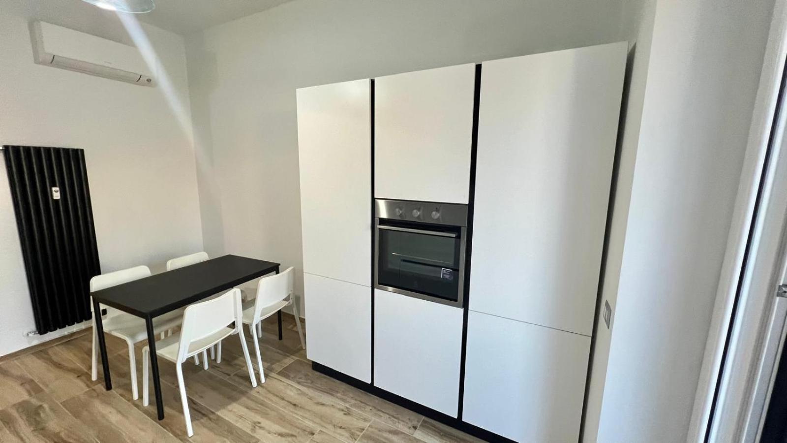 Appartement Torelli Home, Moderno E Confortevole, Nel Cuore Della Citta Di Milano, Con Balcone Vista Porta Garibaldi *